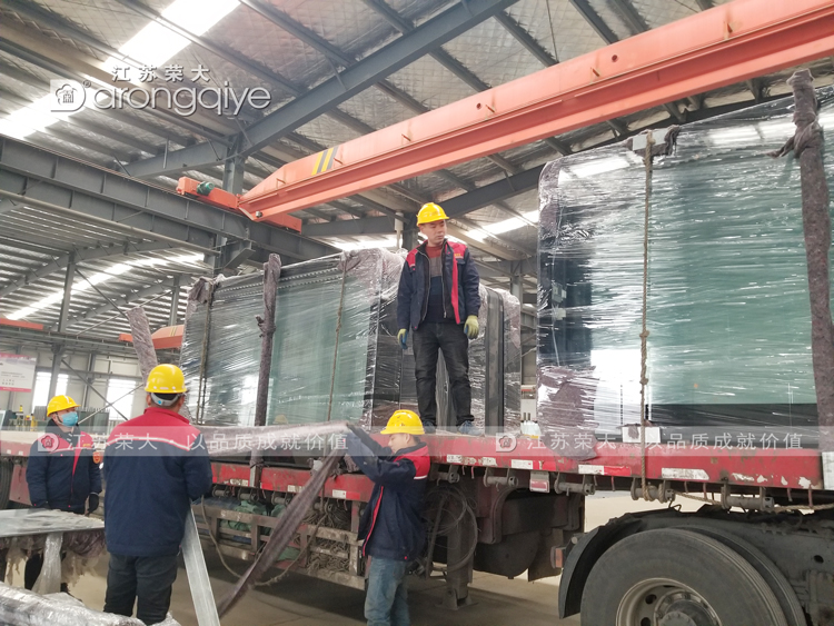 江蘇不銹鋼公交候車亭發(fā)貨圖一