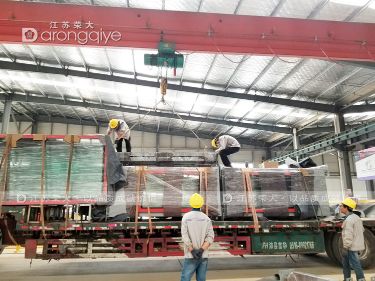 第二批河北簡(jiǎn)約公交候車亭發(fā)貨圖二