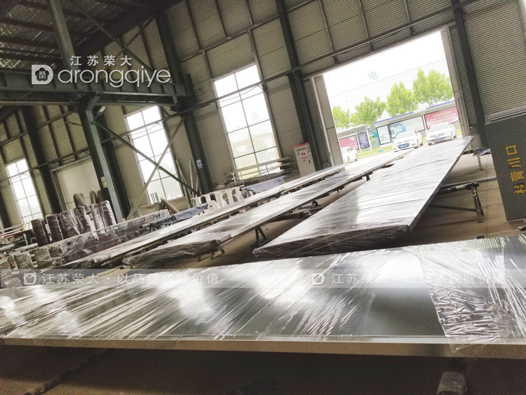 河南省不銹鋼候車亭發(fā)貨圖一