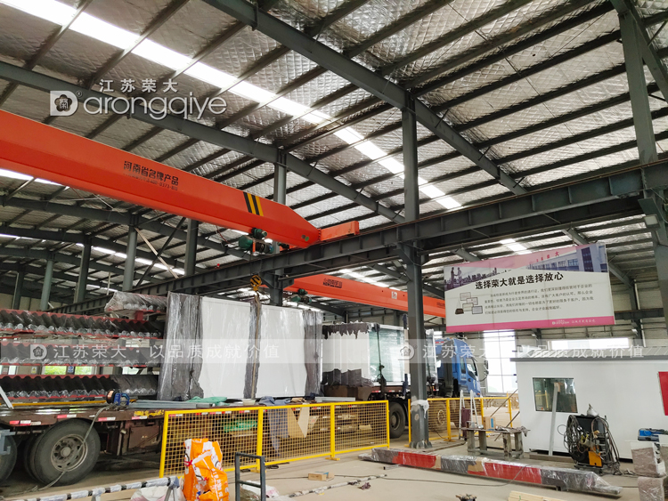 山東仿古公交候車亭發(fā)貨圖三