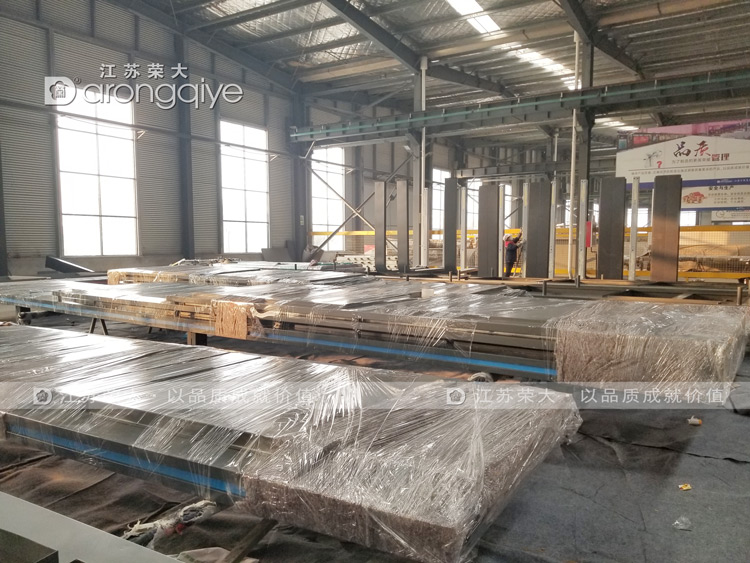 第二批內(nèi)蒙古智能公交候車(chē)亭發(fā)貨圖一