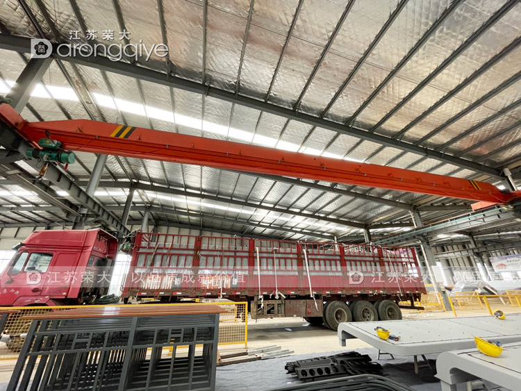 ����������վ�ƺ�܇(ch��)ͤ�l(f��)؛�Dһ